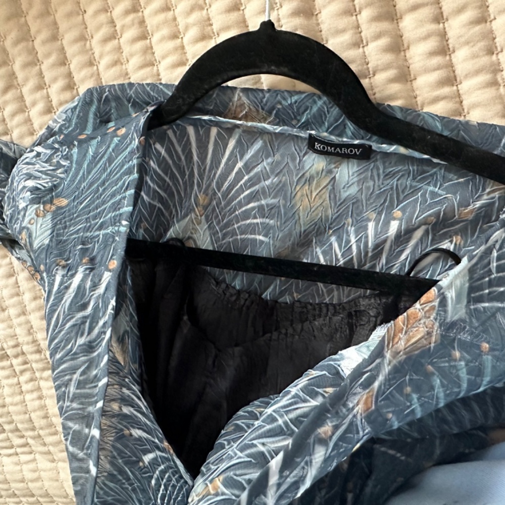 Dress - Picture 6 of 8